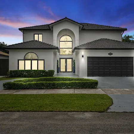 Villa Blanca 4Bd Mega Home W Games Bbq And More